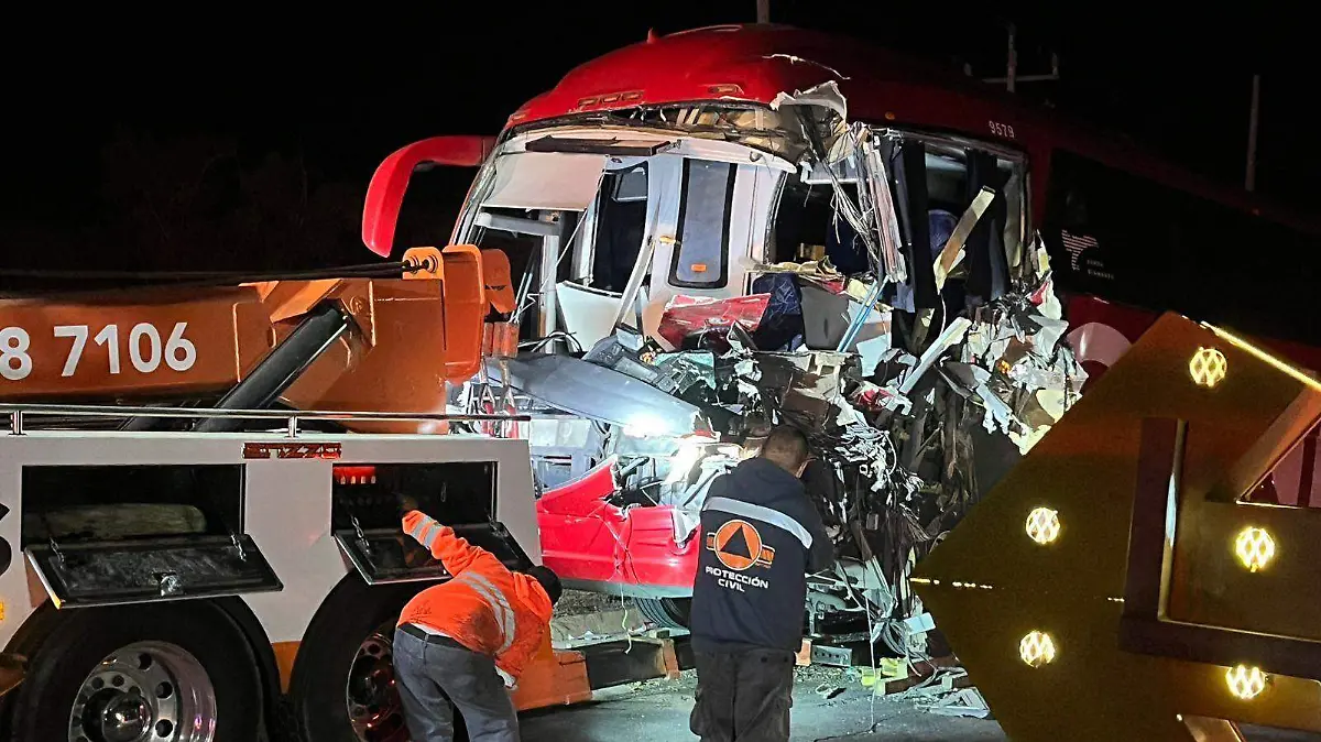 Autobus choque Nuevo Leon