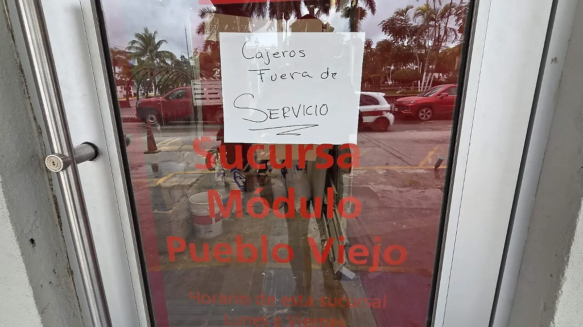 Banco Santander cierra definitivamente su sucursal en Pueblo Viejo 