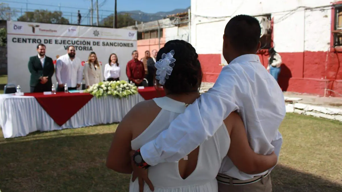 SSP-041-2026.-Celebran matrimonios colectivos en CEDES Victoria (2)