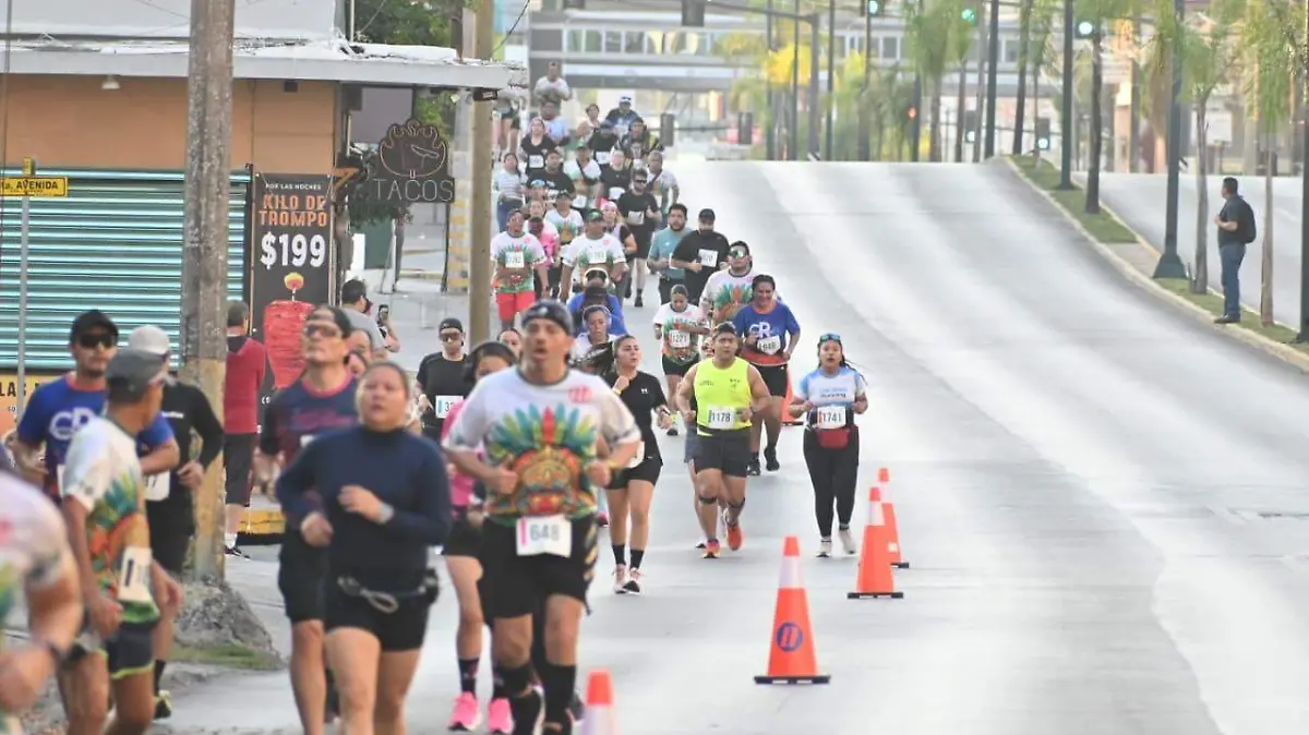La justa atlética recorrió avenida Hidalgo y el centro de la ciudad desde temprana hora