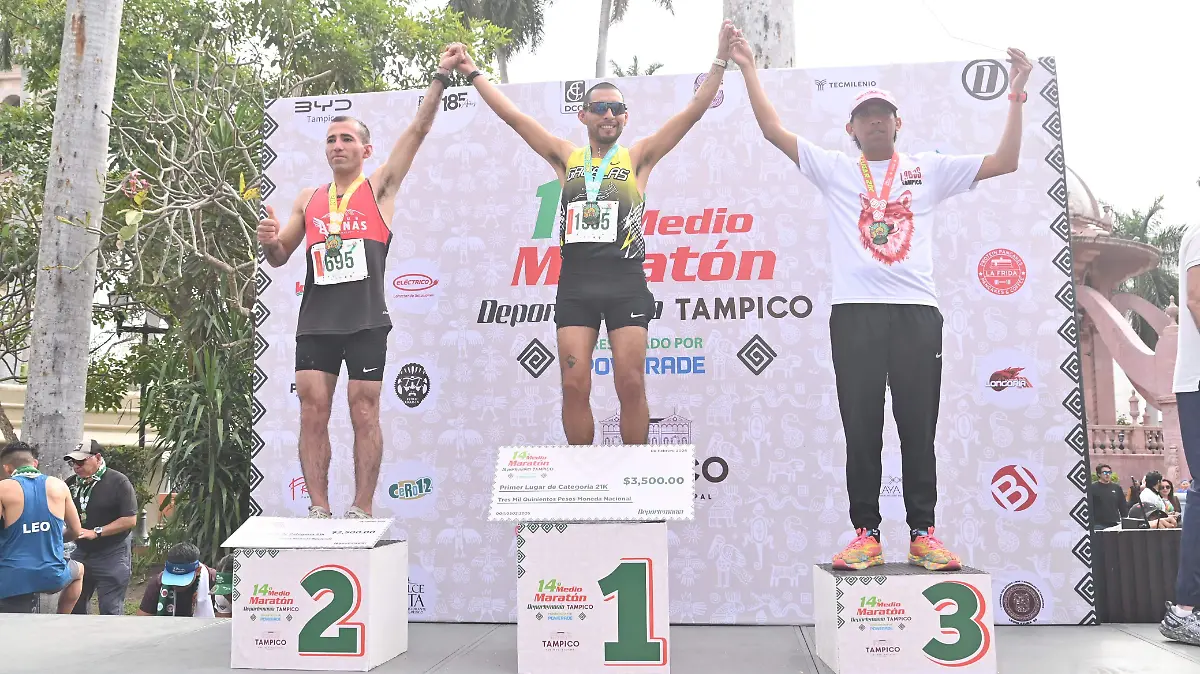 Corredores de distintos estados pusieron a prueba su resistencia en las distancias de 7 y 21 km