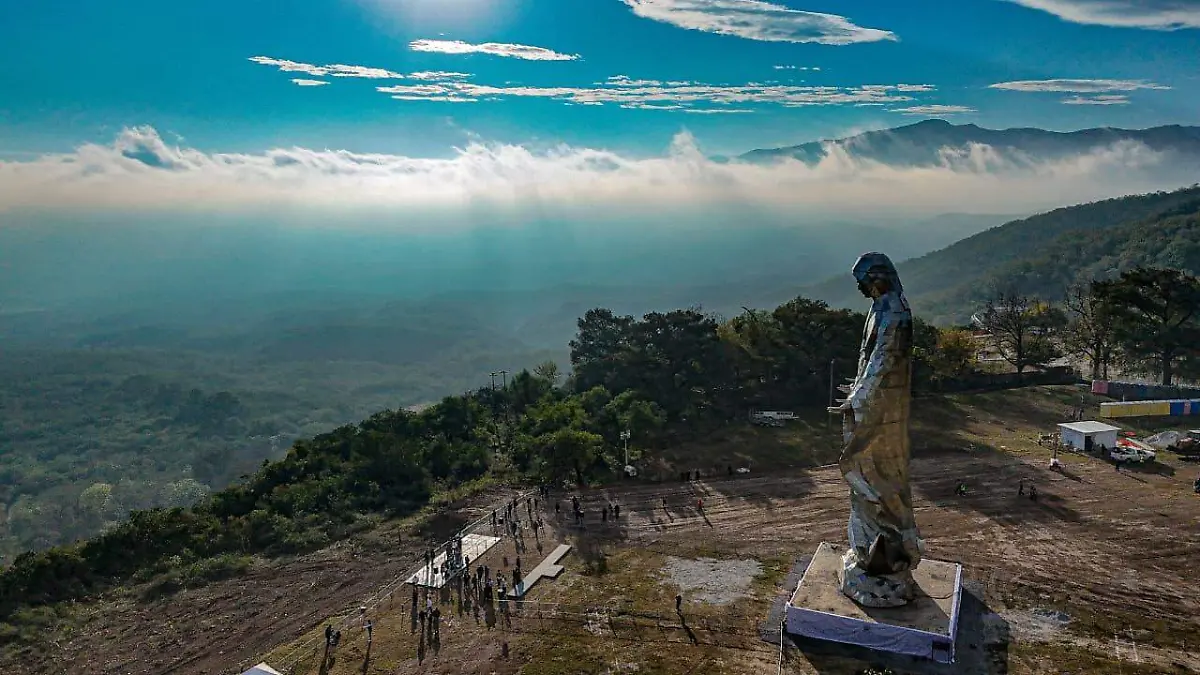 WhatsApp Image 2025-12-12 at 09.03.49