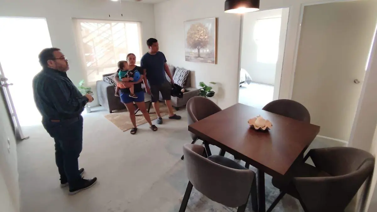 Édgar Rodrigo y su esposa buscan comprar una vivienda para el Bienestar en Altamira, Tamaulipas