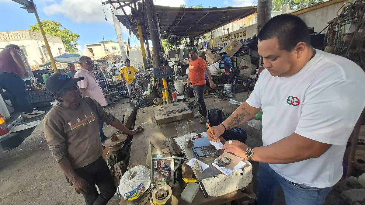 Latas, carton, cobre y hasta autos enteros pueden venir y venderse por una buena cantidad de dinero
