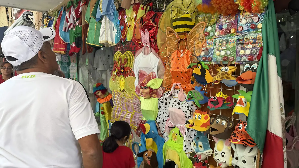 Ven aumento de ventas de máscaras de animales por tendencia therian en Tampico