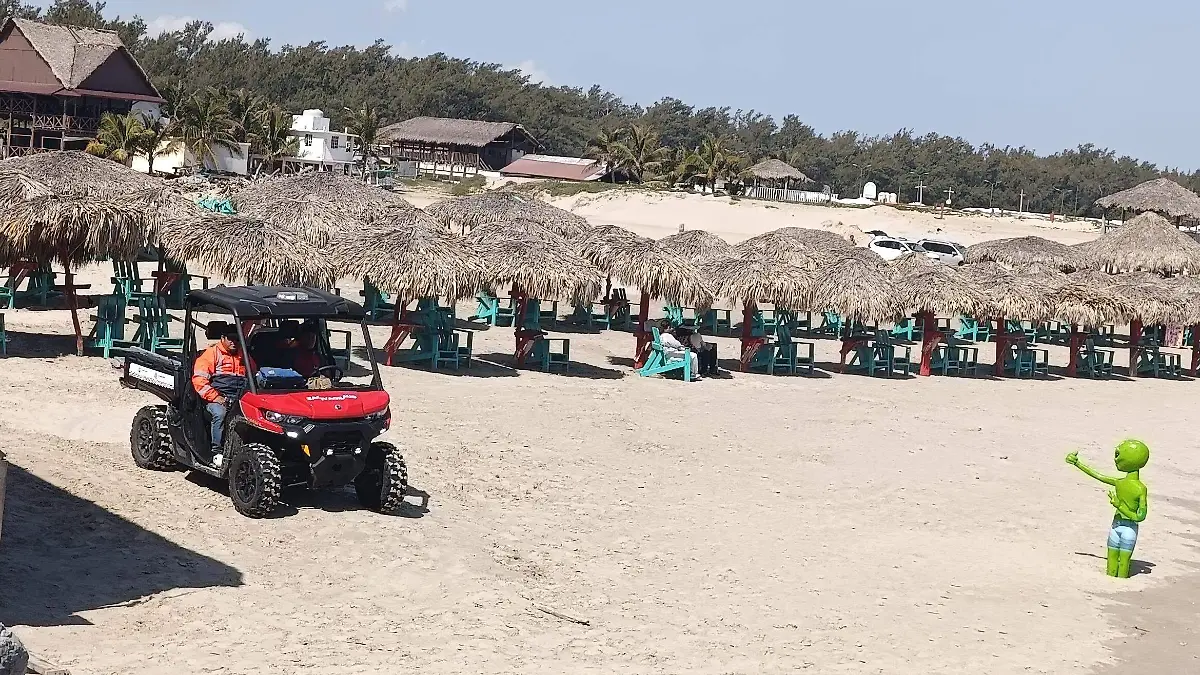 La playa de Miramar se mantiene a resguardo constante de Protección Civil y Guardavidas
