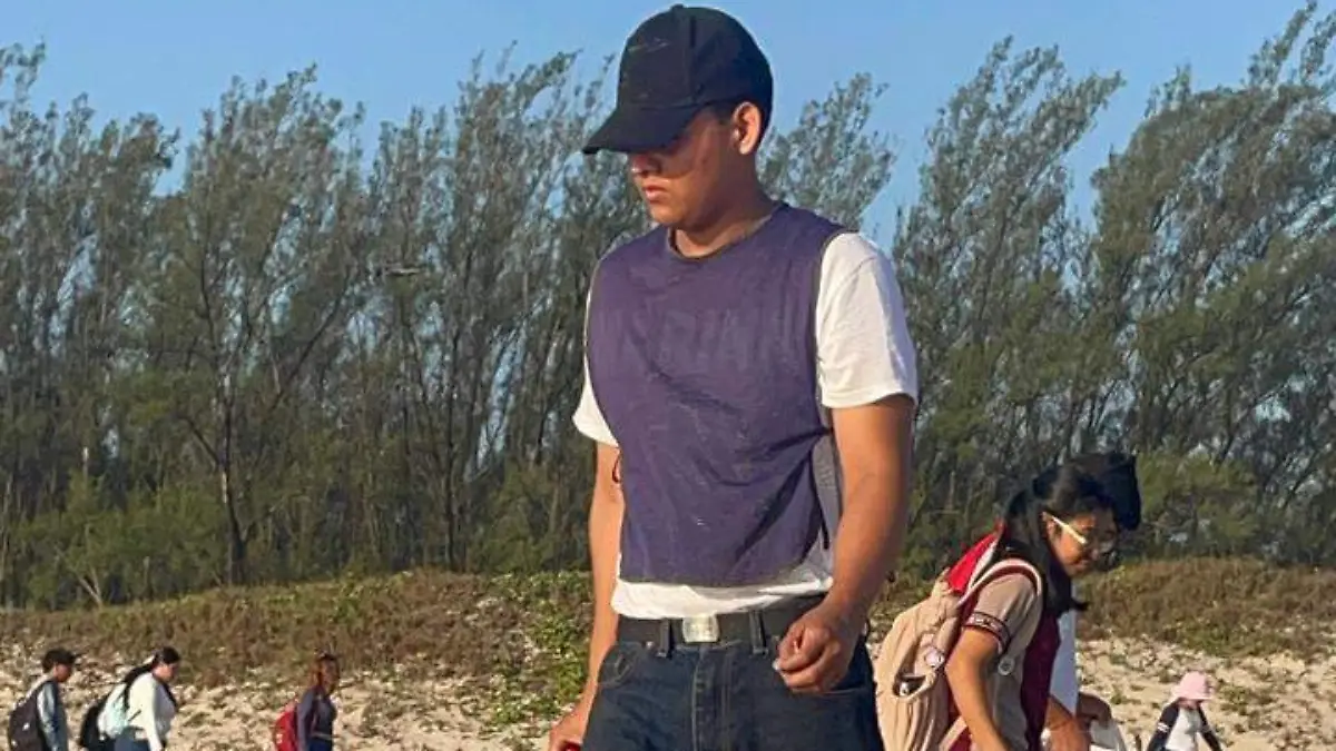 Ellos participaron en la limpieza Playa Tesoro en Altamira