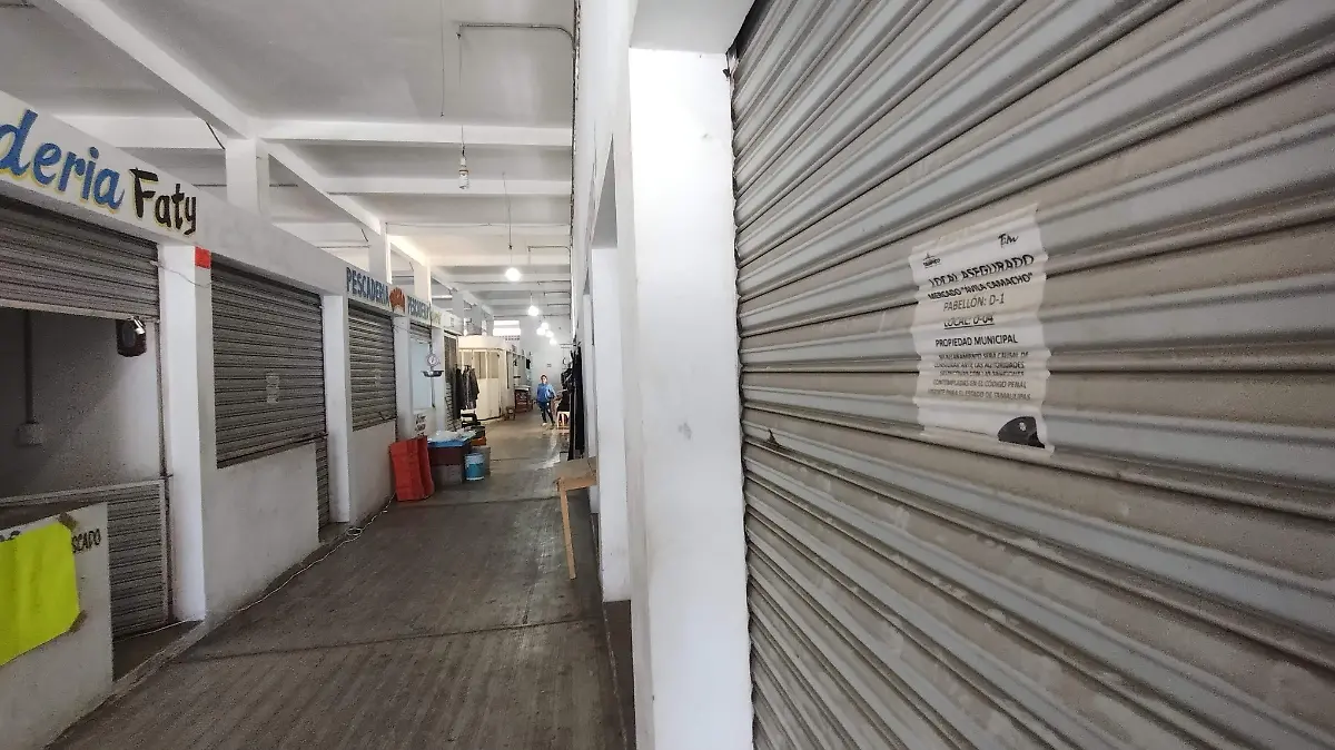 Tiene más de 70 locales disponibles mediante la renta mensual de tramos comerciales