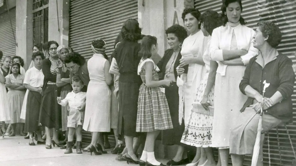 Mujeres votaron en México a partir de 1953