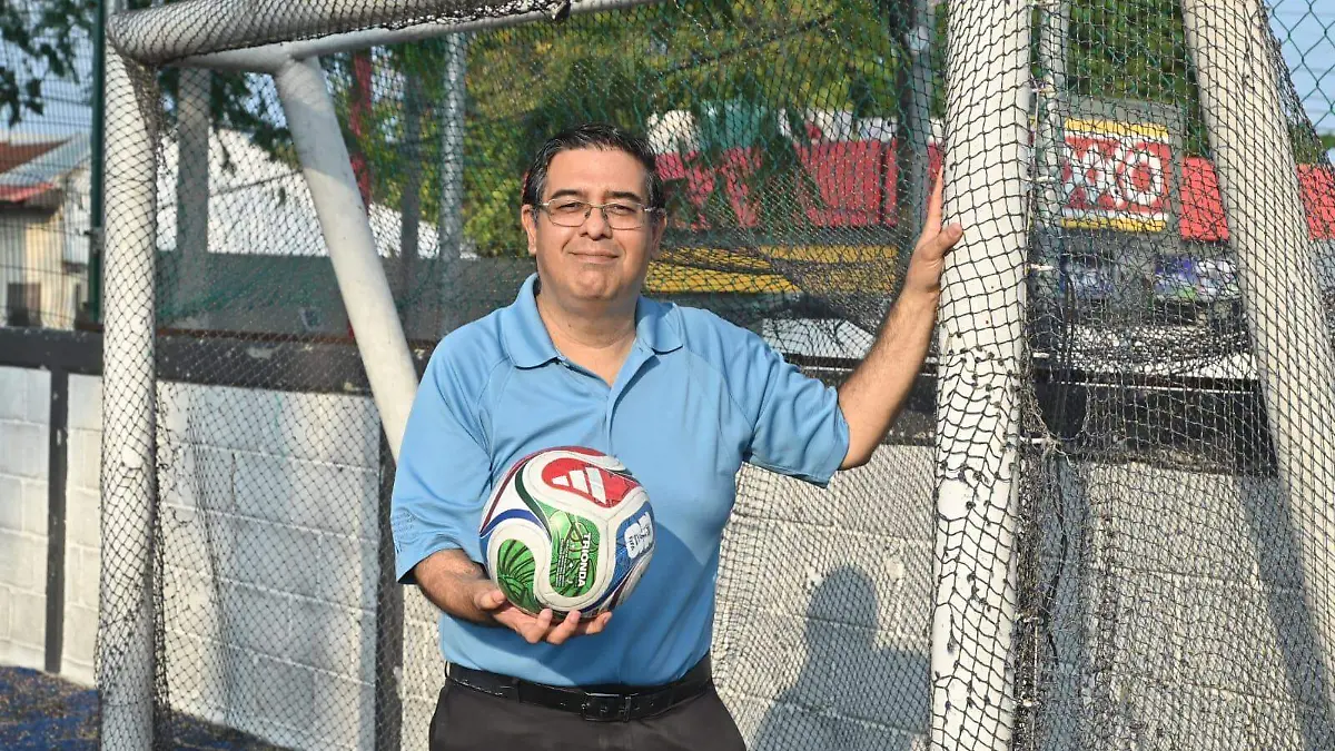 Augusto Cruz reúne reflexiones de arbitraje