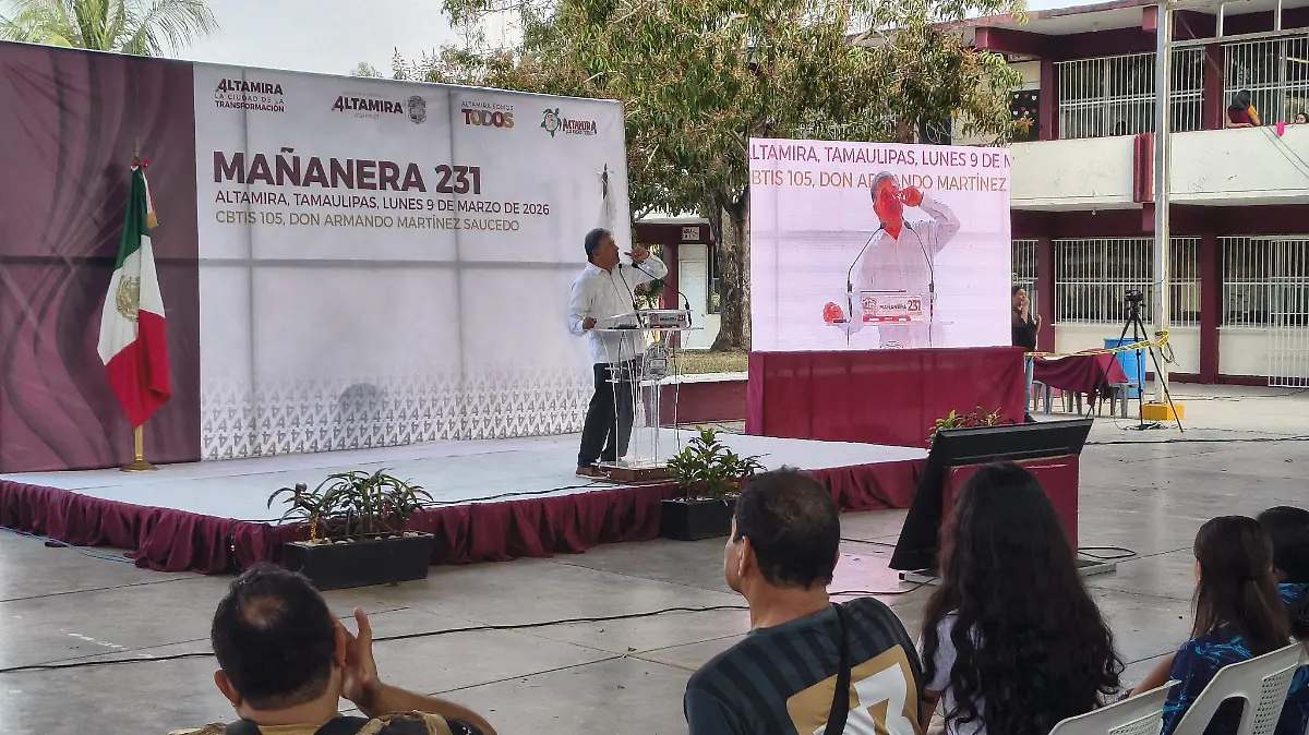 La conferencia matutina de Altamira, número 231, se realizó en el CBTis 105