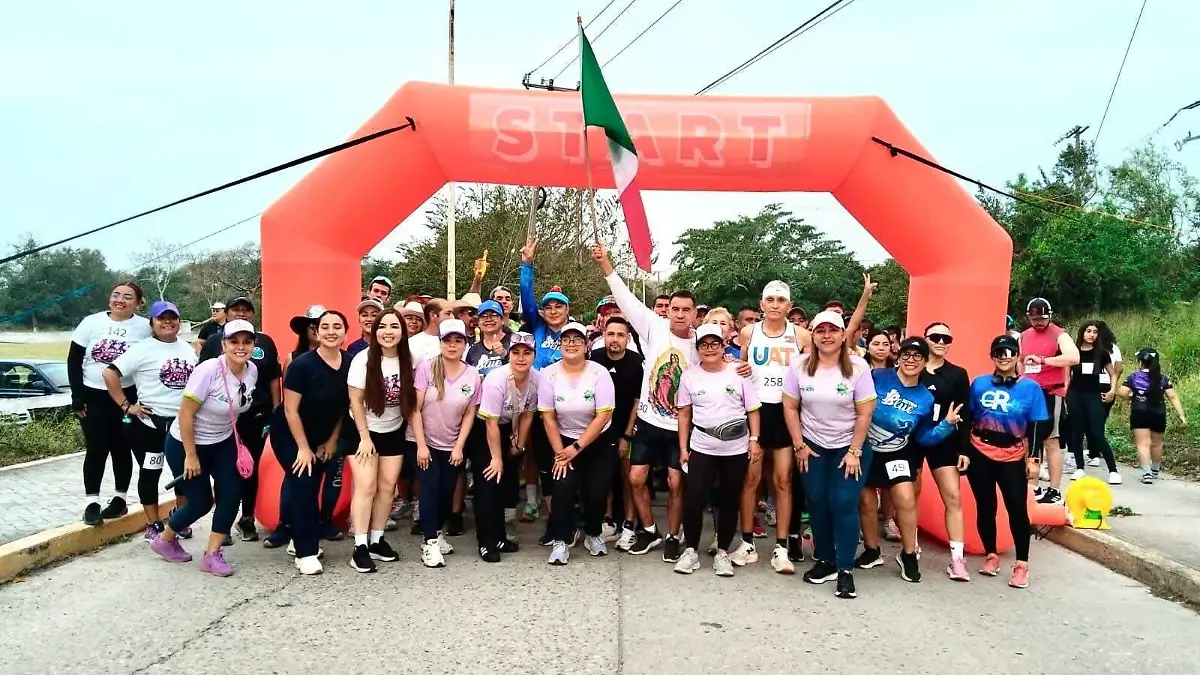 Decenas de mujeres participaron en la carrera 8M “Mujeres con Poder” realizada en la pista “La Carreta” de Tampico Alto