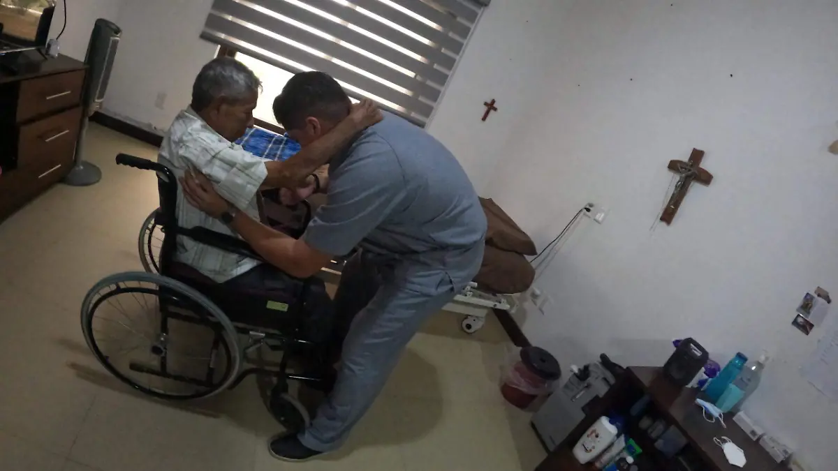 Desde habitaciones, atención médica, comida y espacios terapéuticos en la Casa Sacerdotal de Tampico