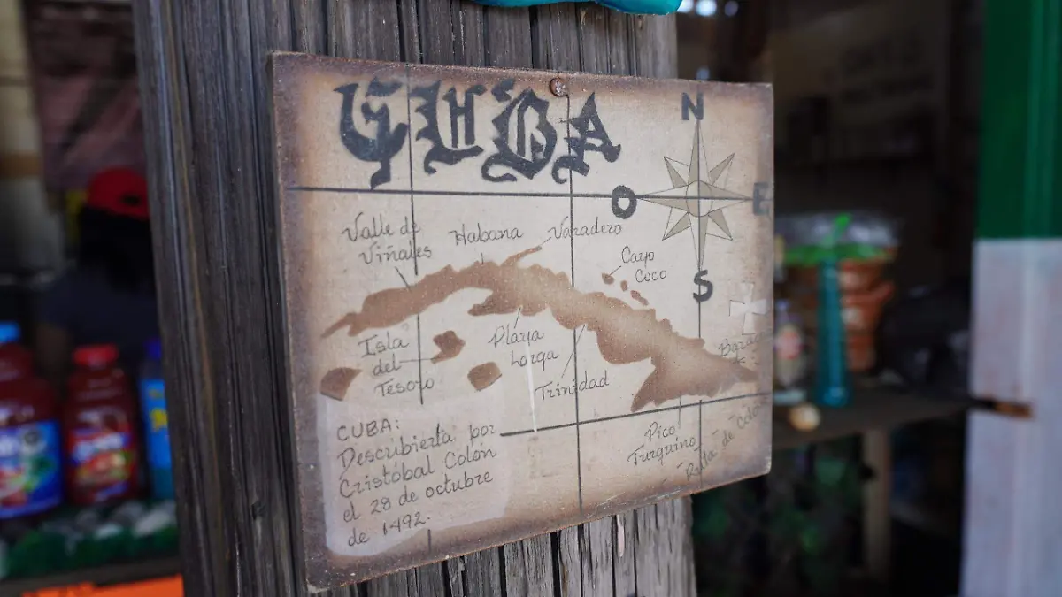 Ubicado frente a la Glorieta de las Sirenas, este nuevo restaurante ofrece charolas caribeñas y auténtico sazón cubano