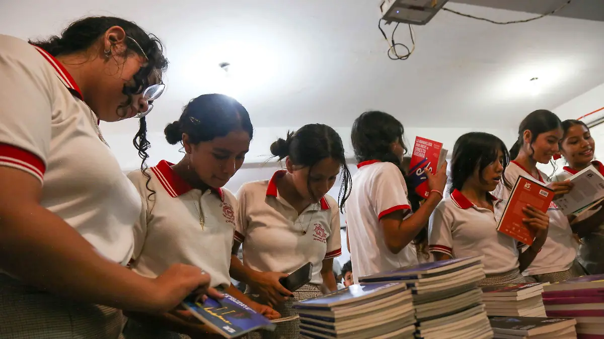 1072169_Regalan Libros Secundaria Acapilco_impreso