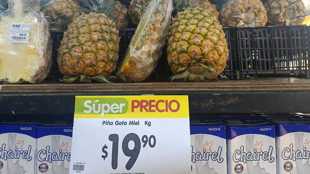 La piña esta bajando de precio en esta temporada