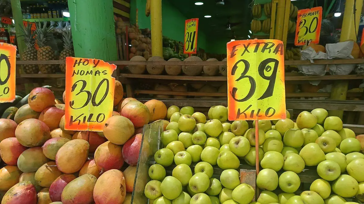Más de 10 pesos más barata esta la manzana en el mercado de Tampico