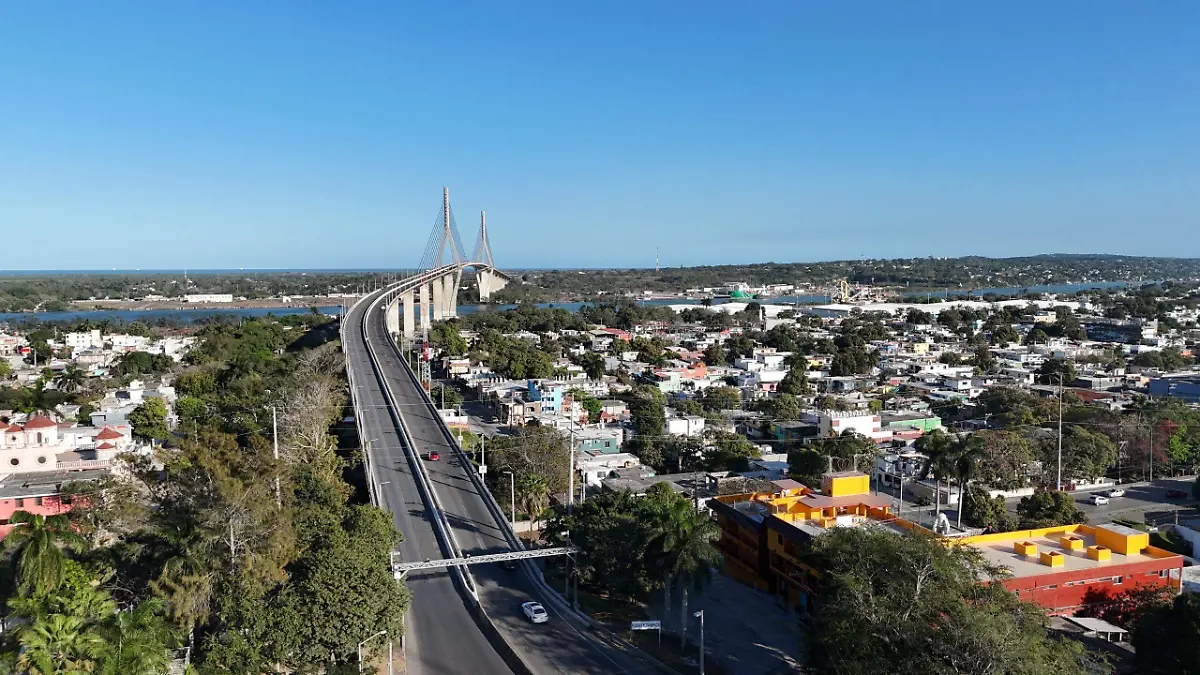 El Puente Tampico fue inaugurado el 17 de octubre de 1988, para conectar los estados de Tamaulipas y Veracruz