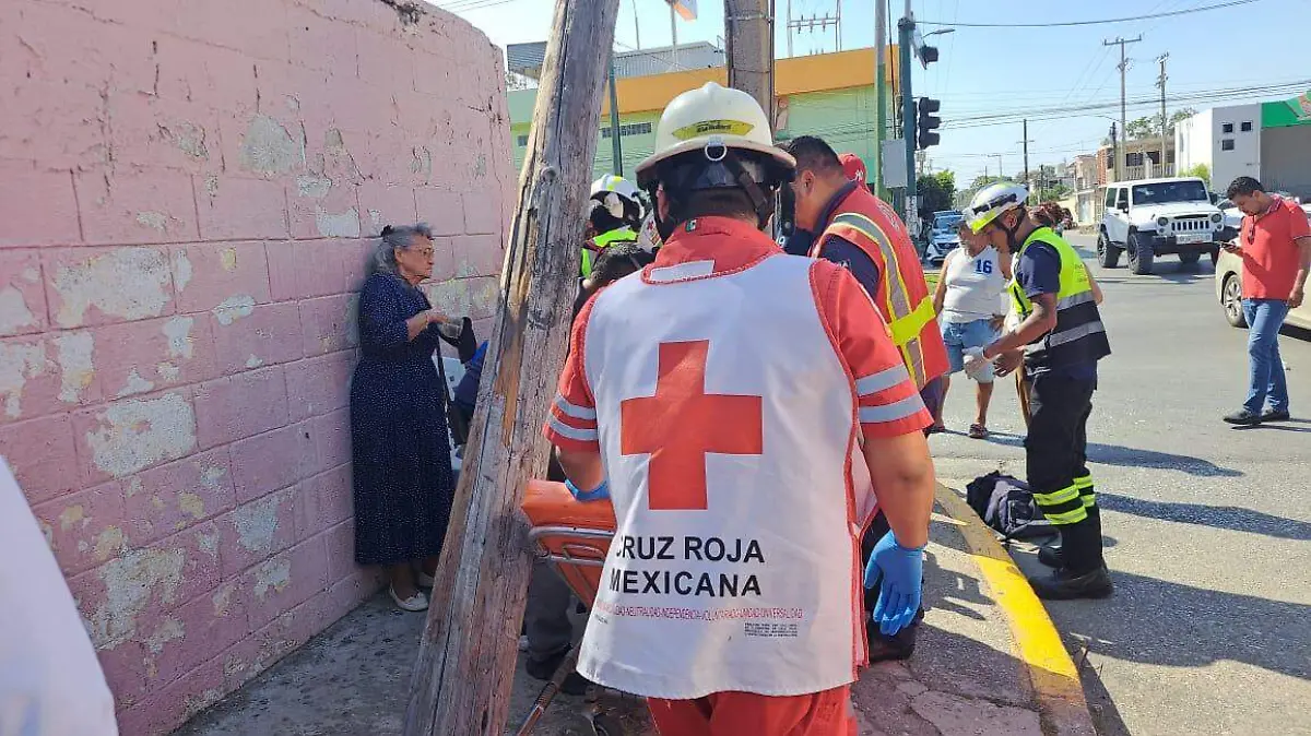 Los vecinos de la colonia Vicente Guerrero dieron parte a las servicios de emergencia tras escuchar un fuerte impacto