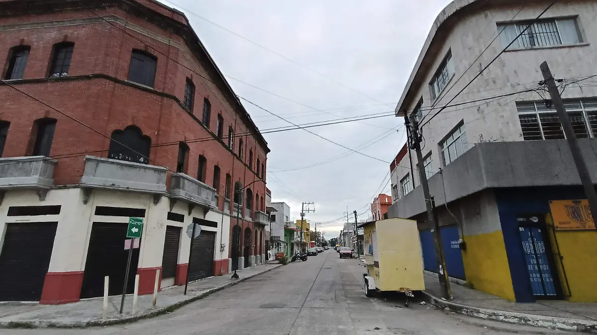 Existen varias construcciones centenarias en el centro de Tampico que se encuentran deterioradas