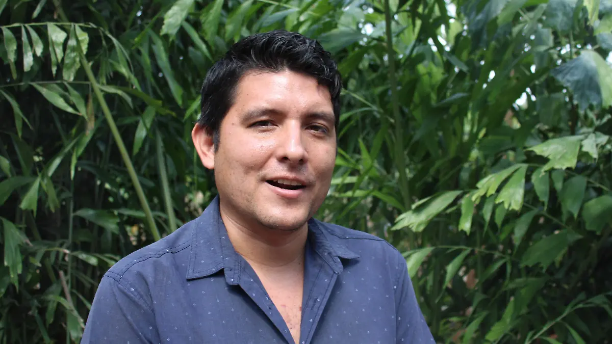 Gabriel Cruz Reséndiz, biólogo
