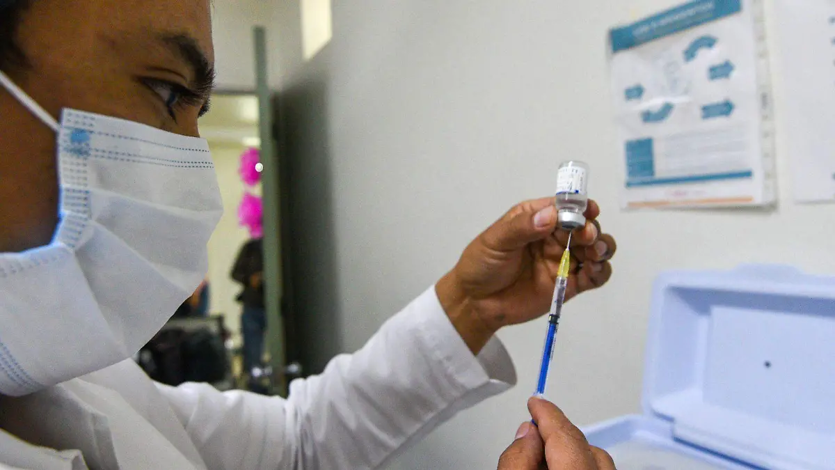 951715_Edoméx inicia vacunación contra influenza y COVID 19_web