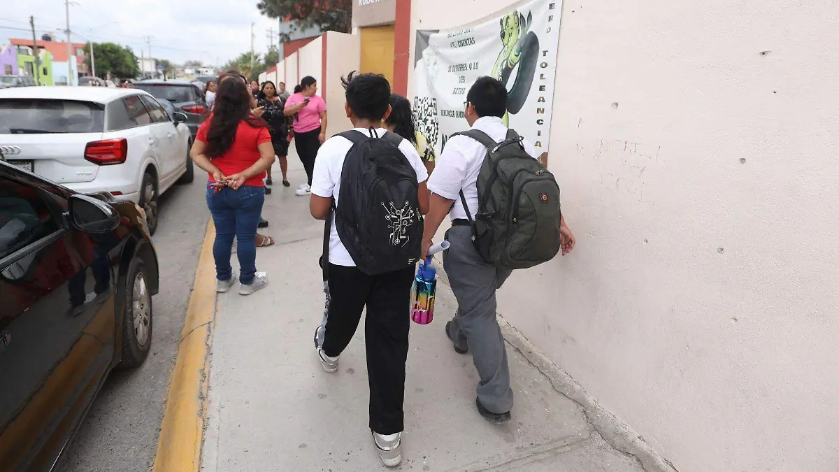 950334_Escuela Secundaria Ramos Arizpe_web