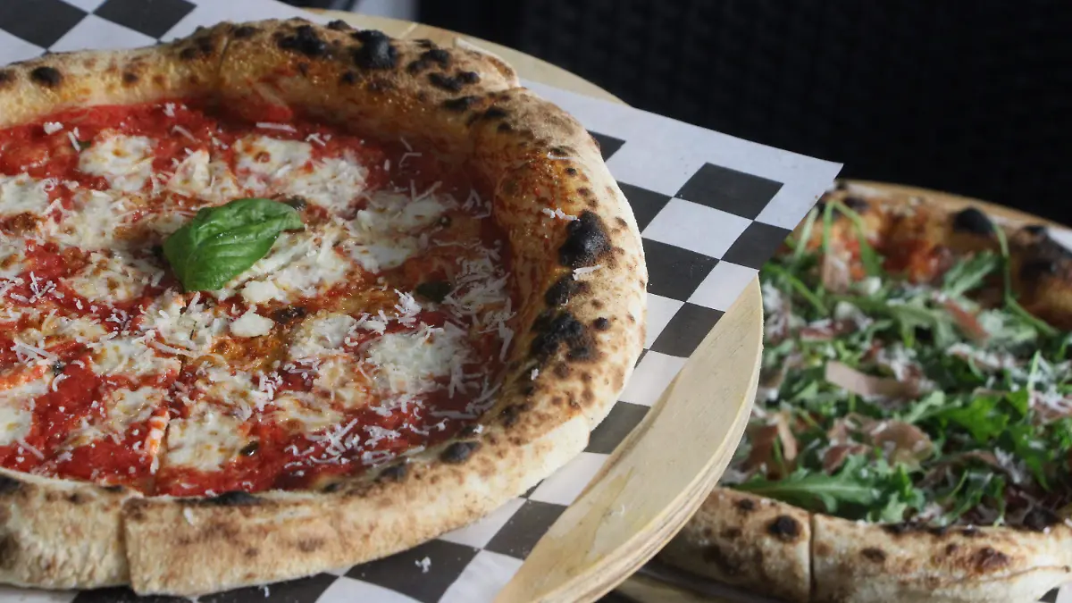 PIZZA TRADICIONAL (2)