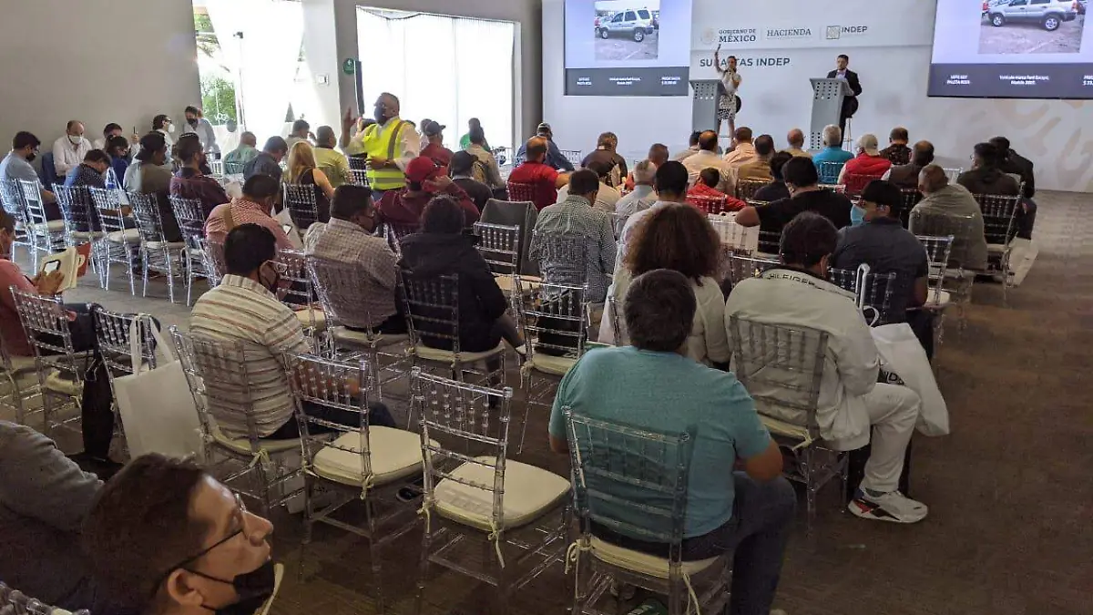 Buscan-subastar-los-autos-de-los-corralones