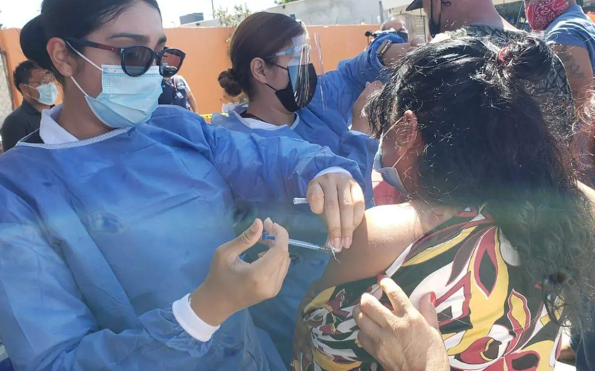 Programa-de-vacunación-anticovid-en-Garita-El Chaparral