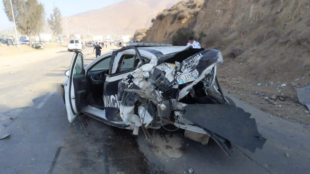 Accidente-vehicular-en-bulevar-2000 