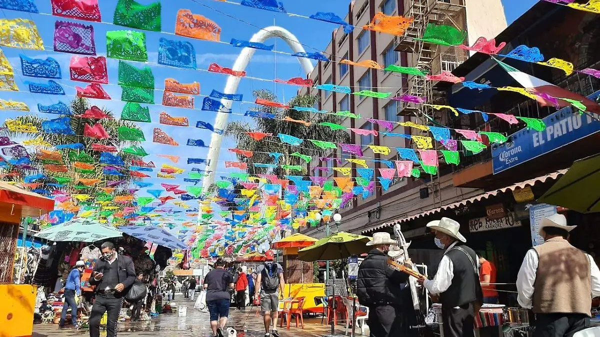 Personas, cubrebocas