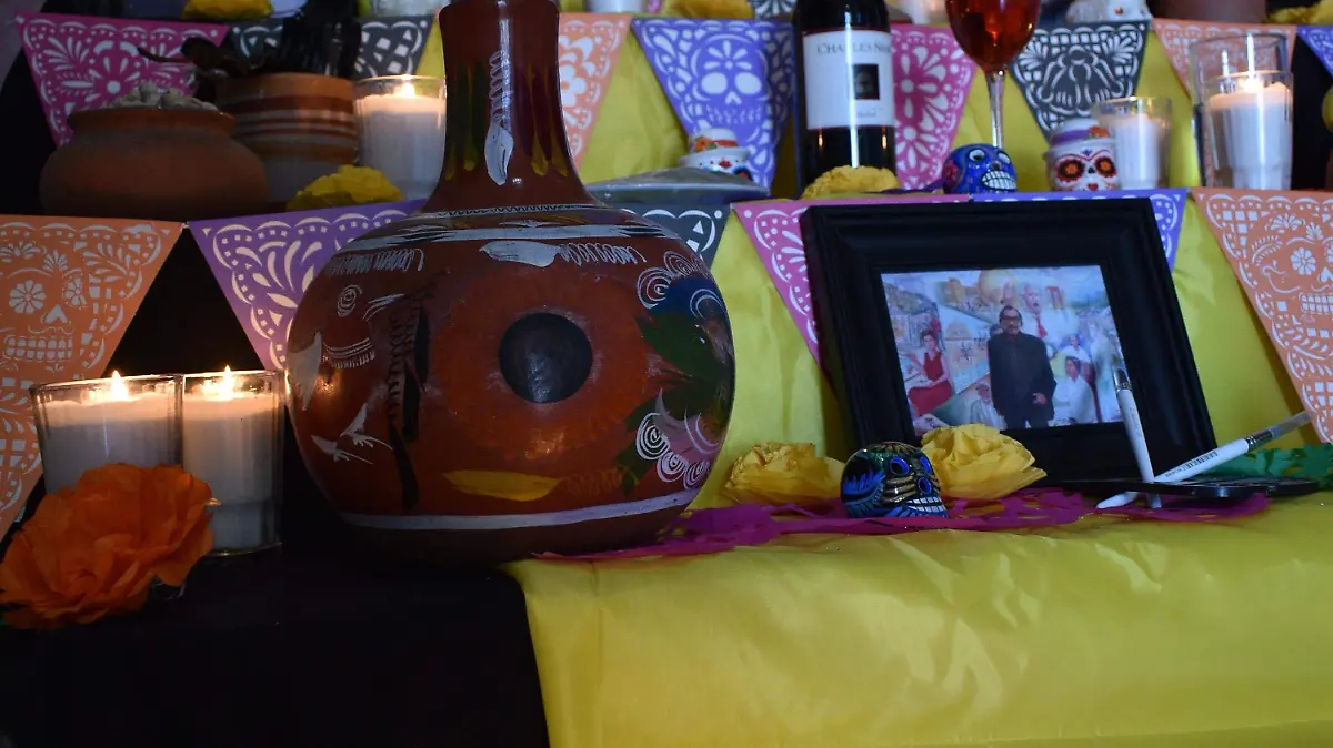 Día de Muertos, altar