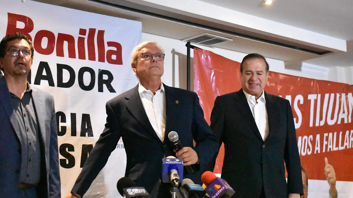 Jaime Bonilla y Arturo González