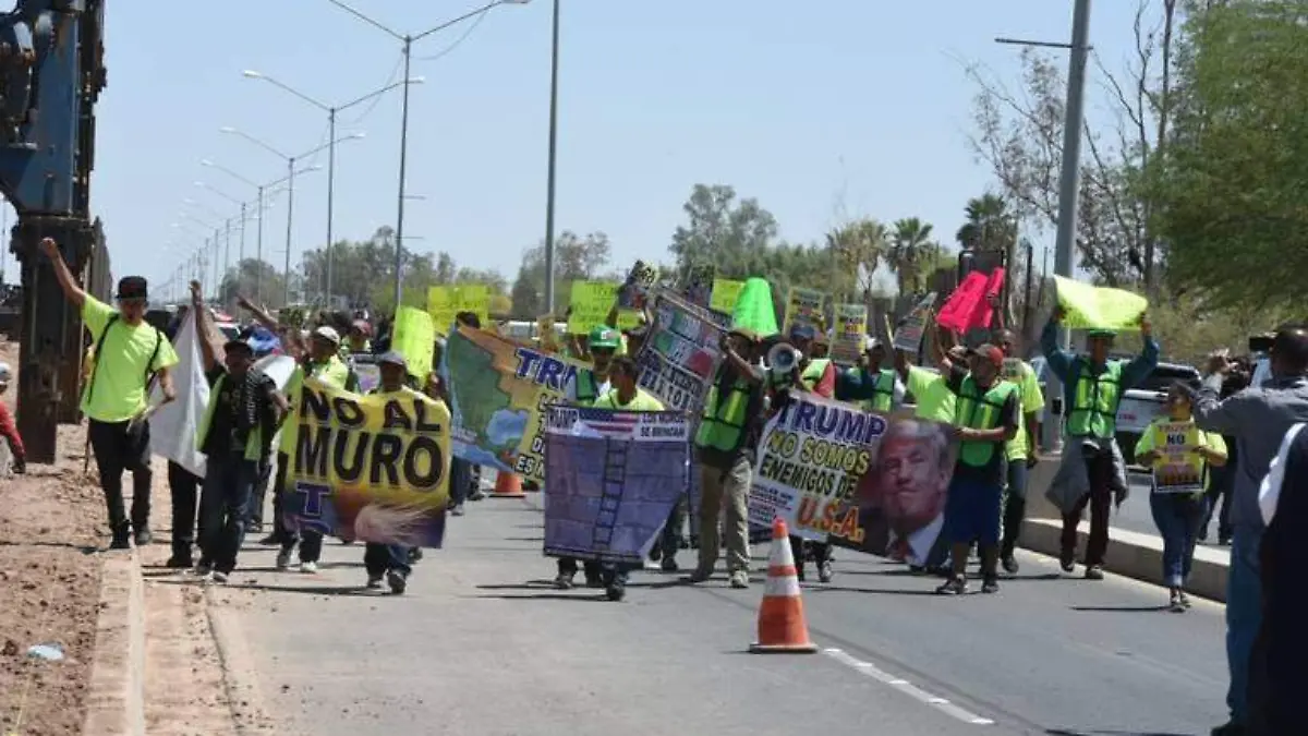 Retan manifestantes a _Border Patrol_