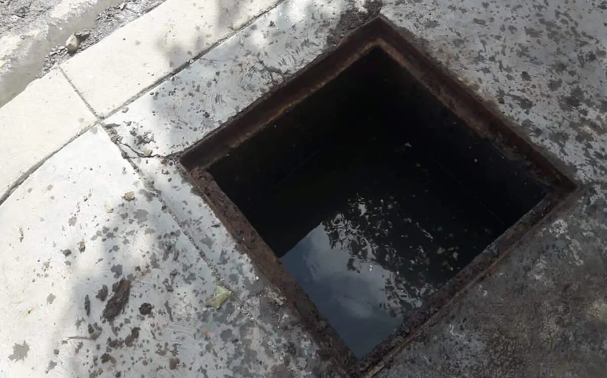 Familias-denuncian-problemas-de-drenaje-en-colonia-Guaycura