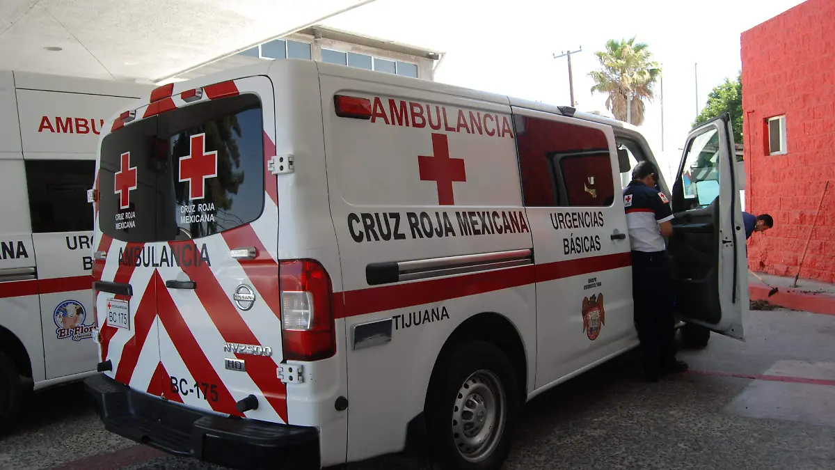 Cruz Roja, Ambulancia