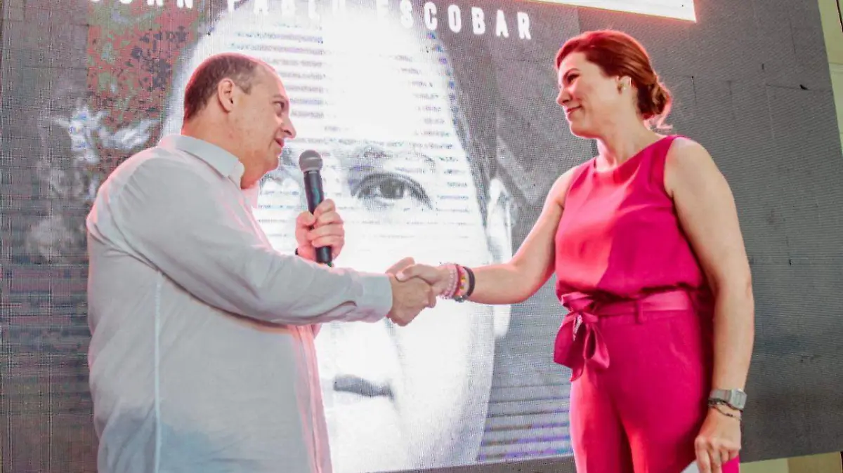 Sebastián-Marroquín-Marina-del-Pilar-Ávila 