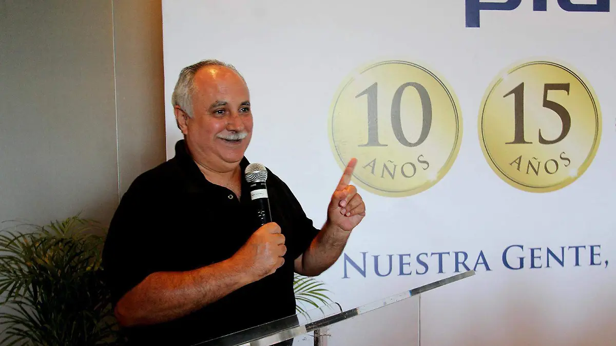 Alejandro-Bustamante