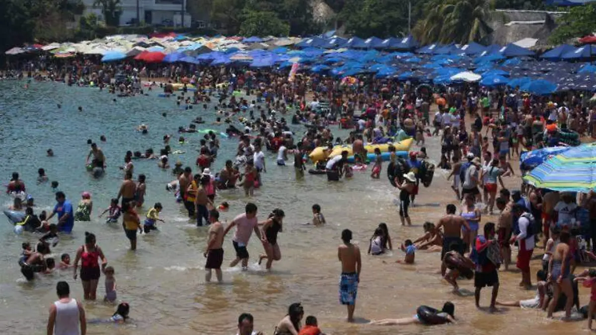 Vacacionistas_Acapulco-1_CUARTOSCURO