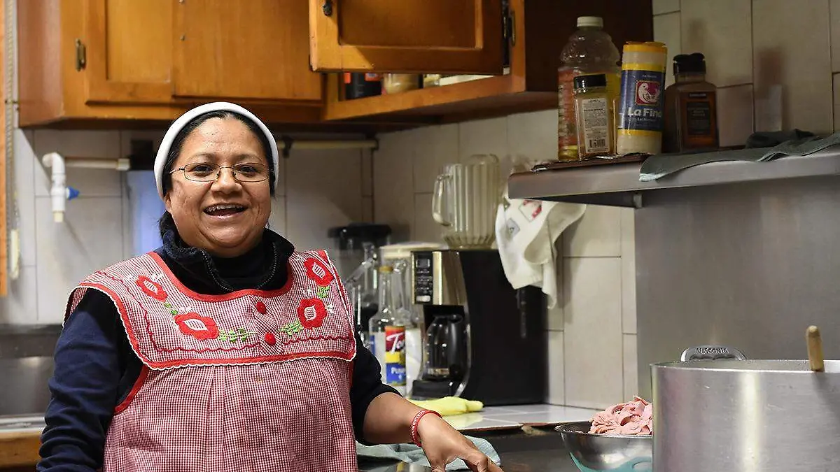 trabajadora social hermana