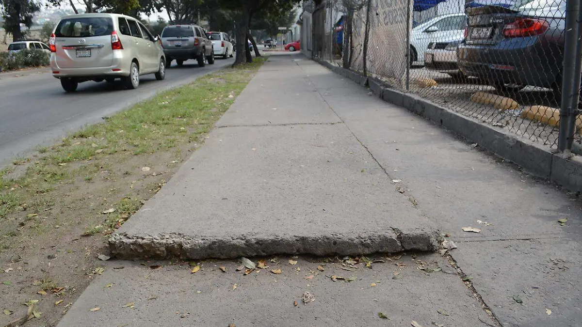 Banqueta-Pavimento-Levantado