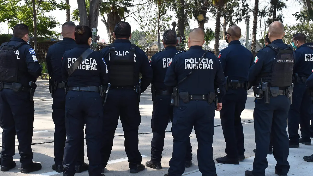 Policías