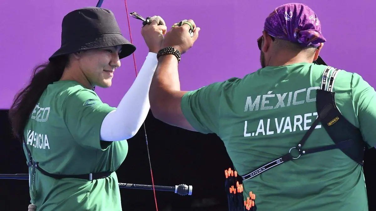 Luis-Álvarez-Alejandra Valencia