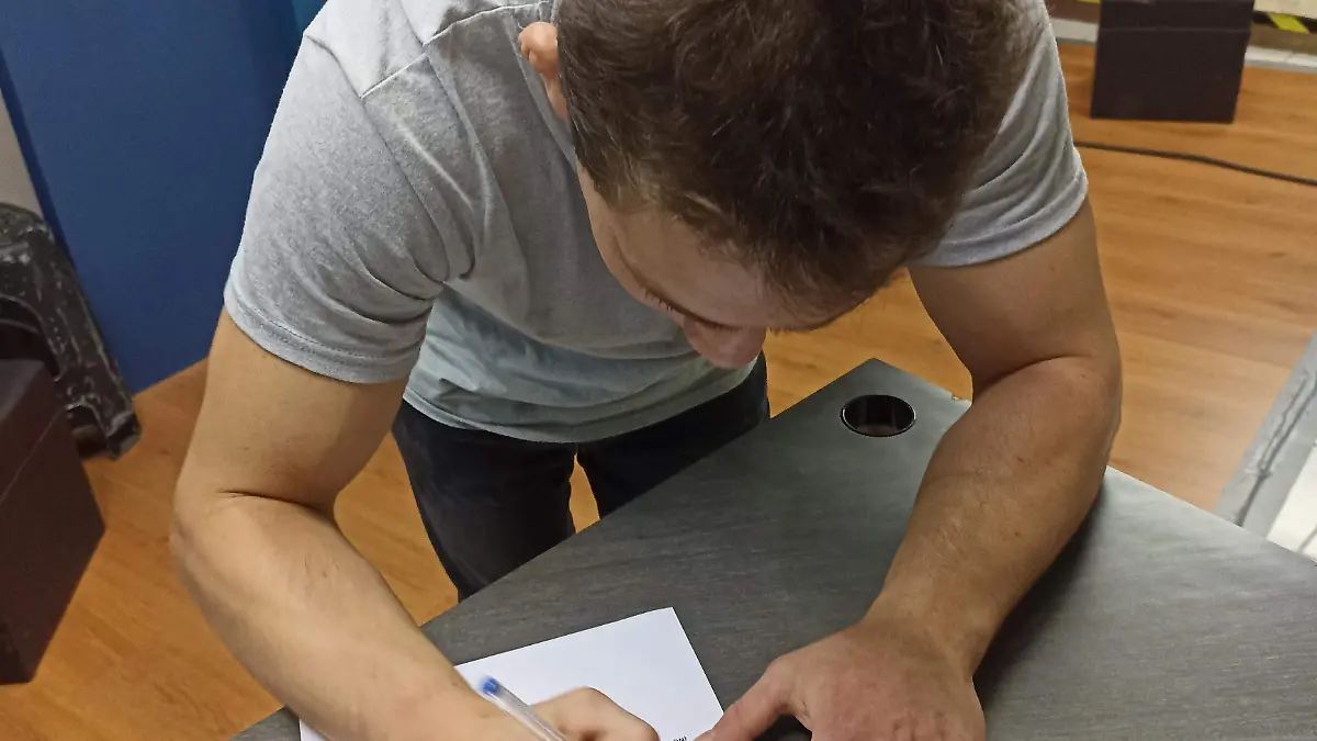 Hugo-La Máquina-Oyarzún