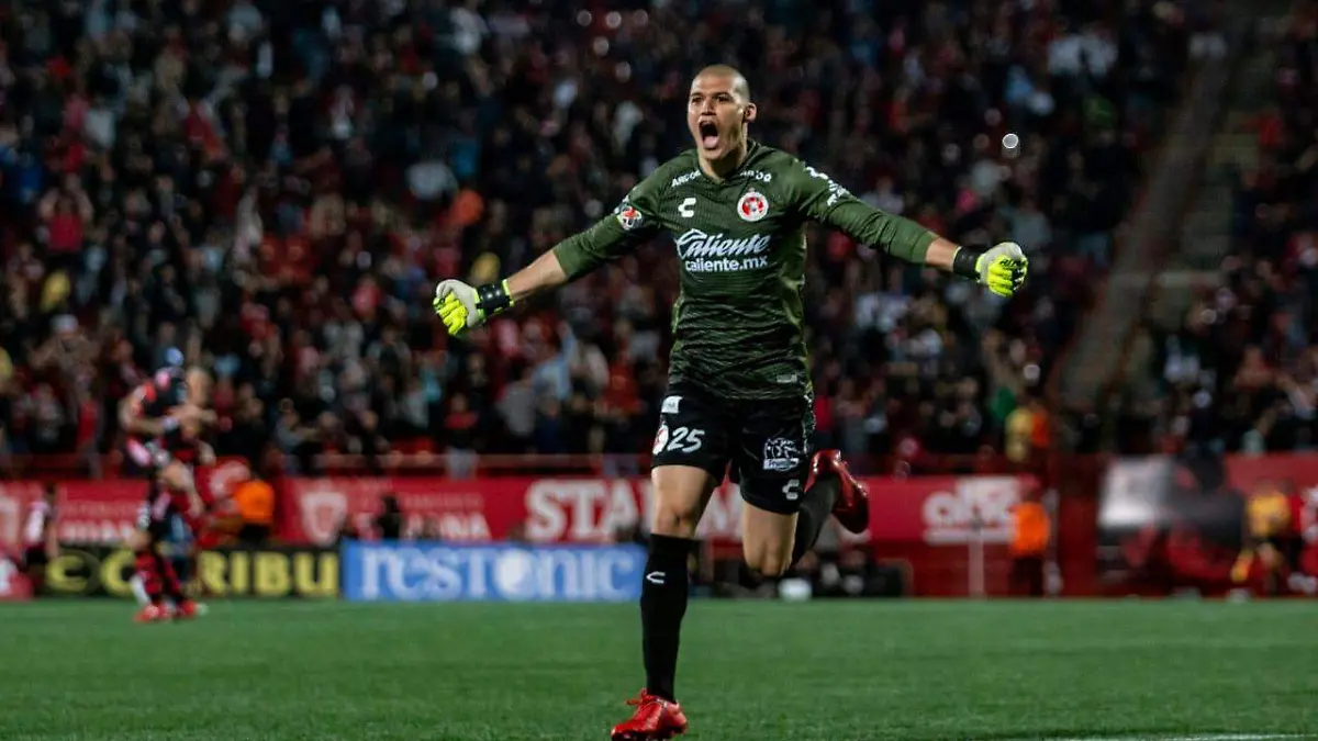 Image 2019-05-04 at 9.59.05 PM (2)