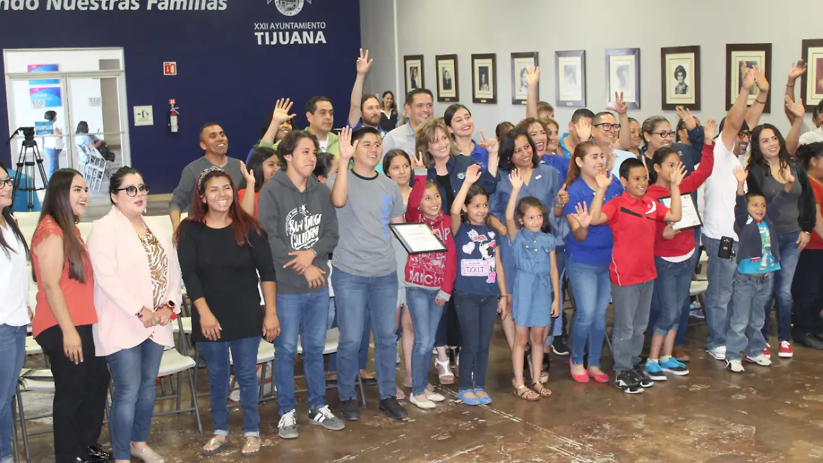 90 RECONECTANDO FAMILIAS DIF (4)
