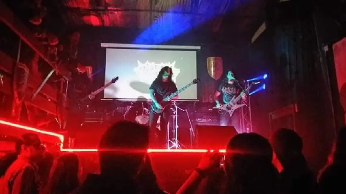 Dragon Rojo Rock Bar