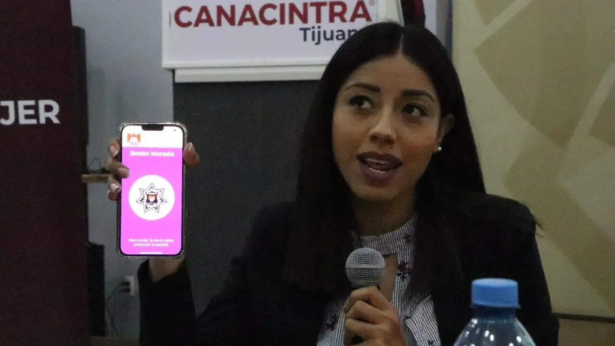 botón morado