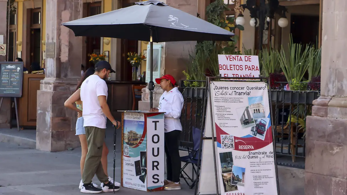 230723_TURISTAS, TURISMO, CENTRO_IS_19